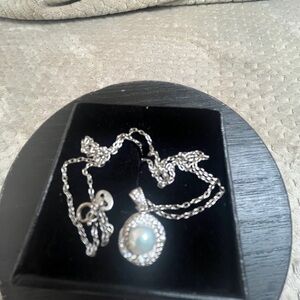 Elegant Silver Pendant Necklace